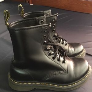 BLACK DR. MARTENS 1460 SMOOTH